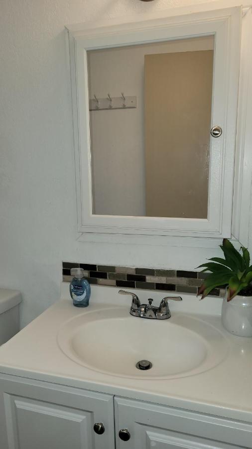 Ocean Breeze Apartment Huntington Beach Esterno foto